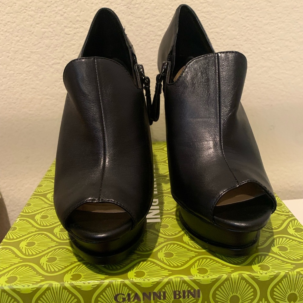 Gianni Bini Open Toe Heels